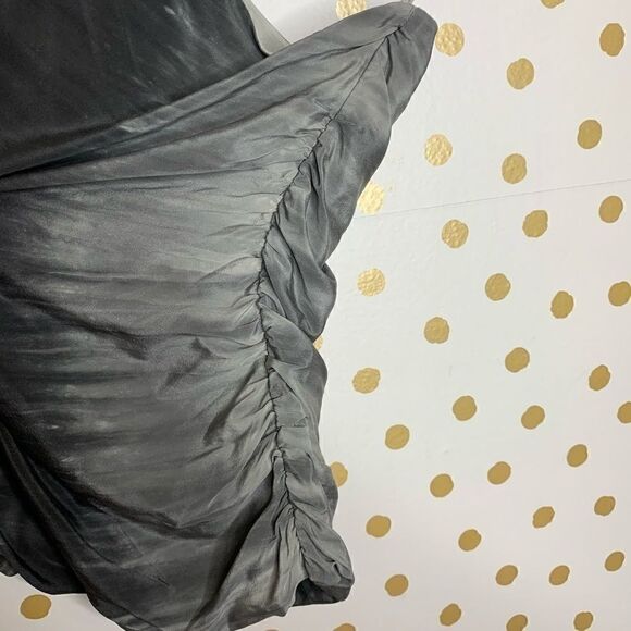 Alice + olivia gray silk one shoulder top XS - Picture 6 of 6